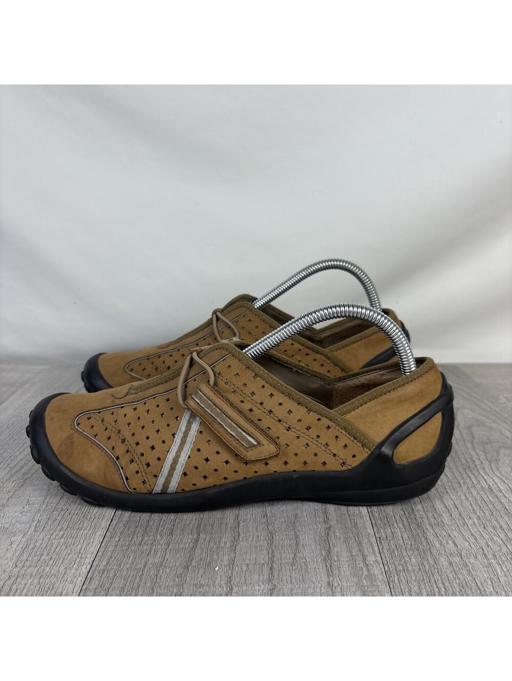 Privo by Clarks Women Size 9.5 M Tan Nubuck Leather Perforated Comfort Shoes